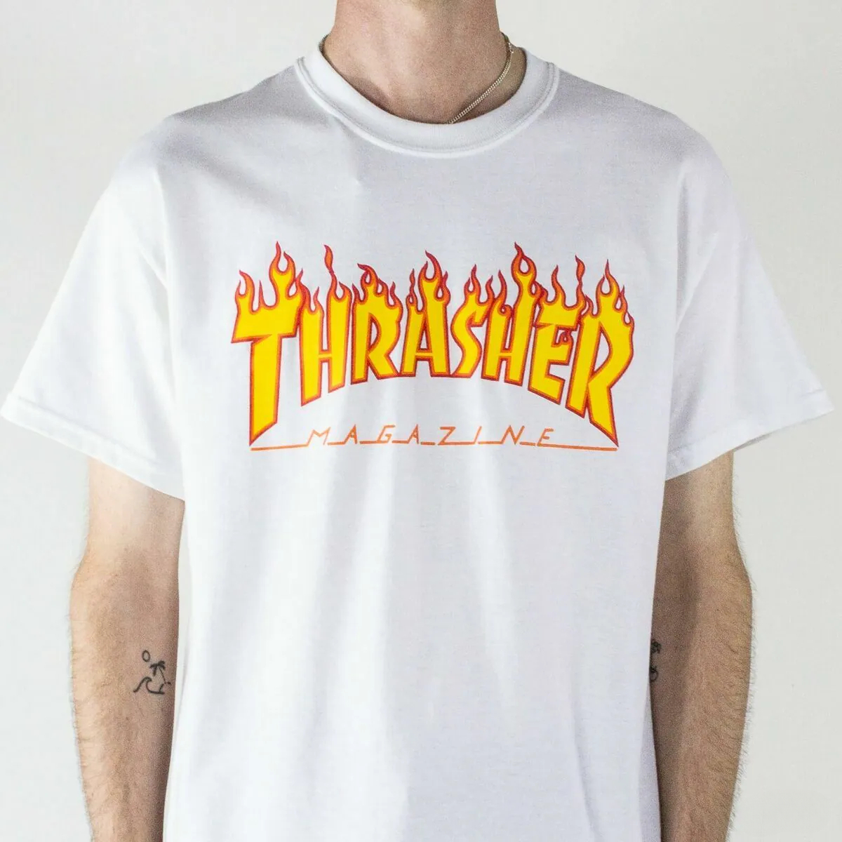 RAINBOW  LOGO Skateboarding Ma - Streetwear Brand Magazine avis et prix
